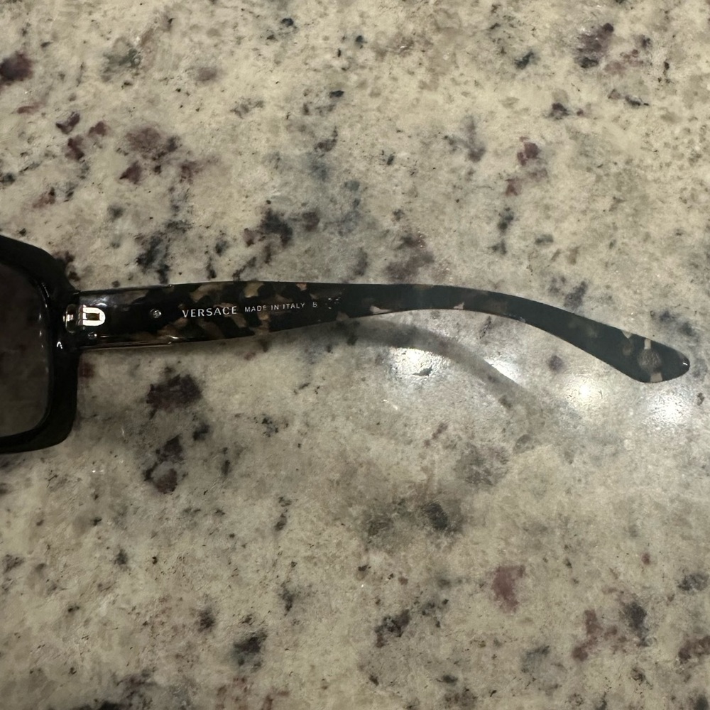 🖤RARE >>VERSACE<< Classic Signature Logo Sunglasses! - Picture 12 of 15